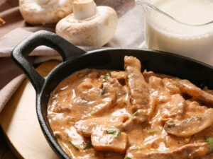 Stroganof de lomo de carne